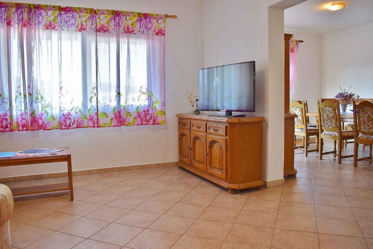 Apartment In Lopar/Insel Rab 17739 Exterior foto